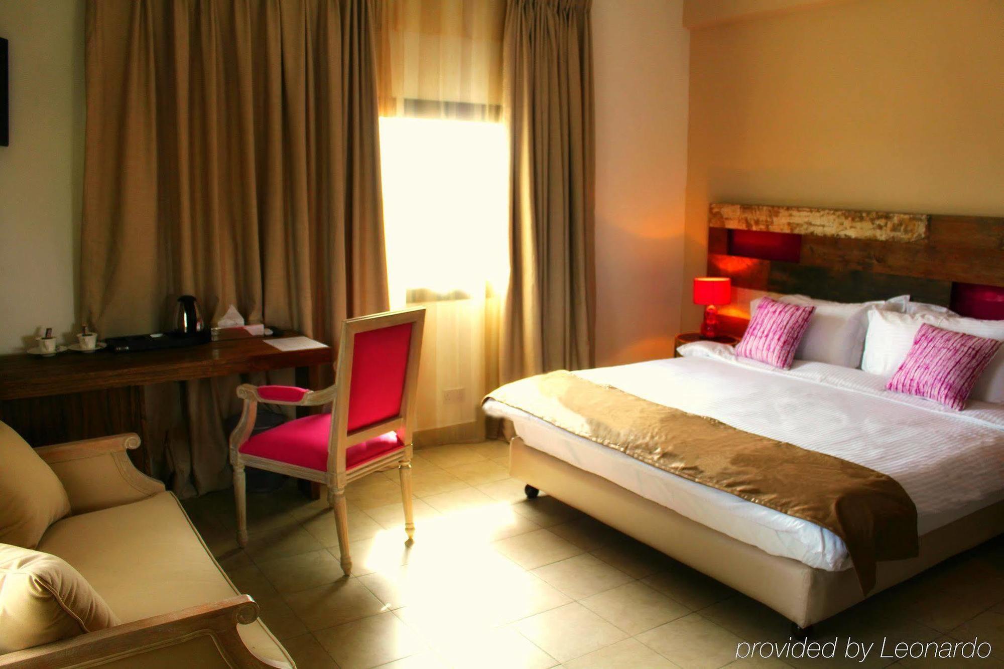 The Swiss Hotel Freetown Exterior photo