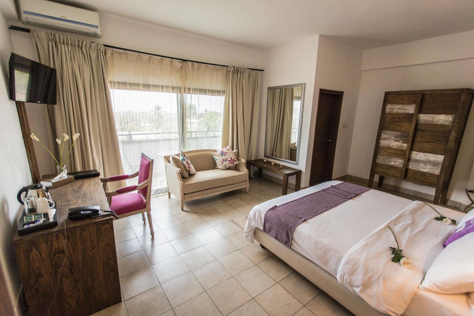 The Swiss Hotel Freetown Exterior photo